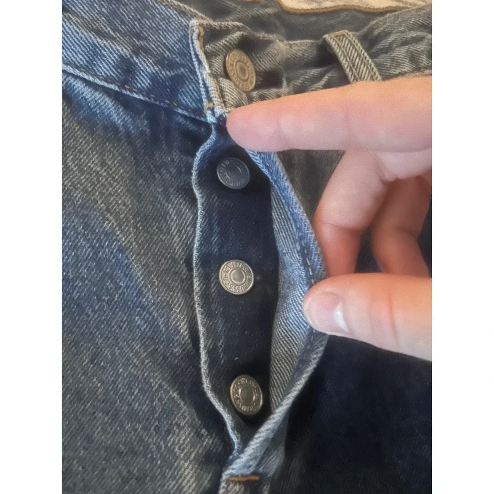 Vintage Levis Premium 501 Straight Leg Jeans Blue Denim Button Fly Womens 27x30 - Picture 8 of 10